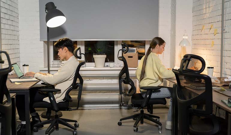 Die Wahl zwischen Coworking Space und eigenem Büro 